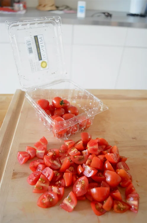 Easy peasy tomato chop.