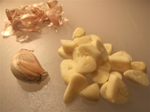  Prep time. Chop yer garlic. 