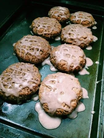 Later in the day, when we left the snugness of Brooklyn to cross the frosty Hudson, Michael and I carried these cookies (and a bottle of vino) in a gold tin box through the powdery streets of Hoboken to share them with our friends, Sean and Candace. 