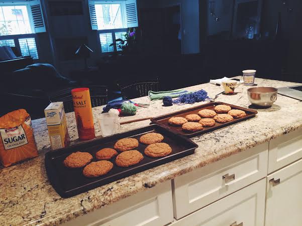  Lay, lady, lay... your trays of oatmeal cookies down onto the counter.&nbsp; 