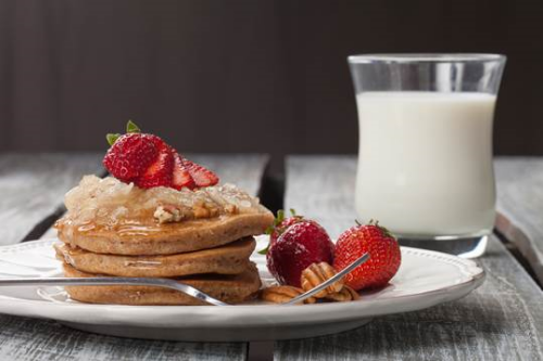 Pancakes Halloween de Calabaza con Frutos Rojos