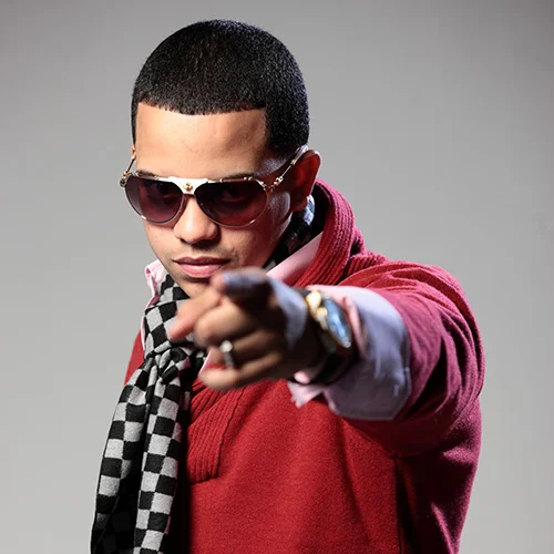 ESTRENO MUNDIAL DEL VIDEO MUSICAL "QUIERO OLVIDAR" DE J ALVAREZ POR TELEMUNDO Y NBC UNIVERSO