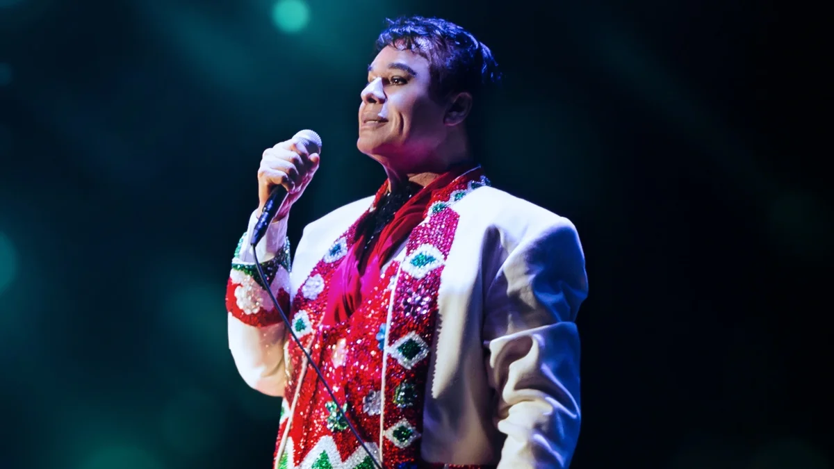 JUAN GABRIEL ANUNCIA CONCIERTO BENÉFICO APOYANDO OBRAS DE CARIDAD PARA NIÑOS EN NUEVO MÉXICO