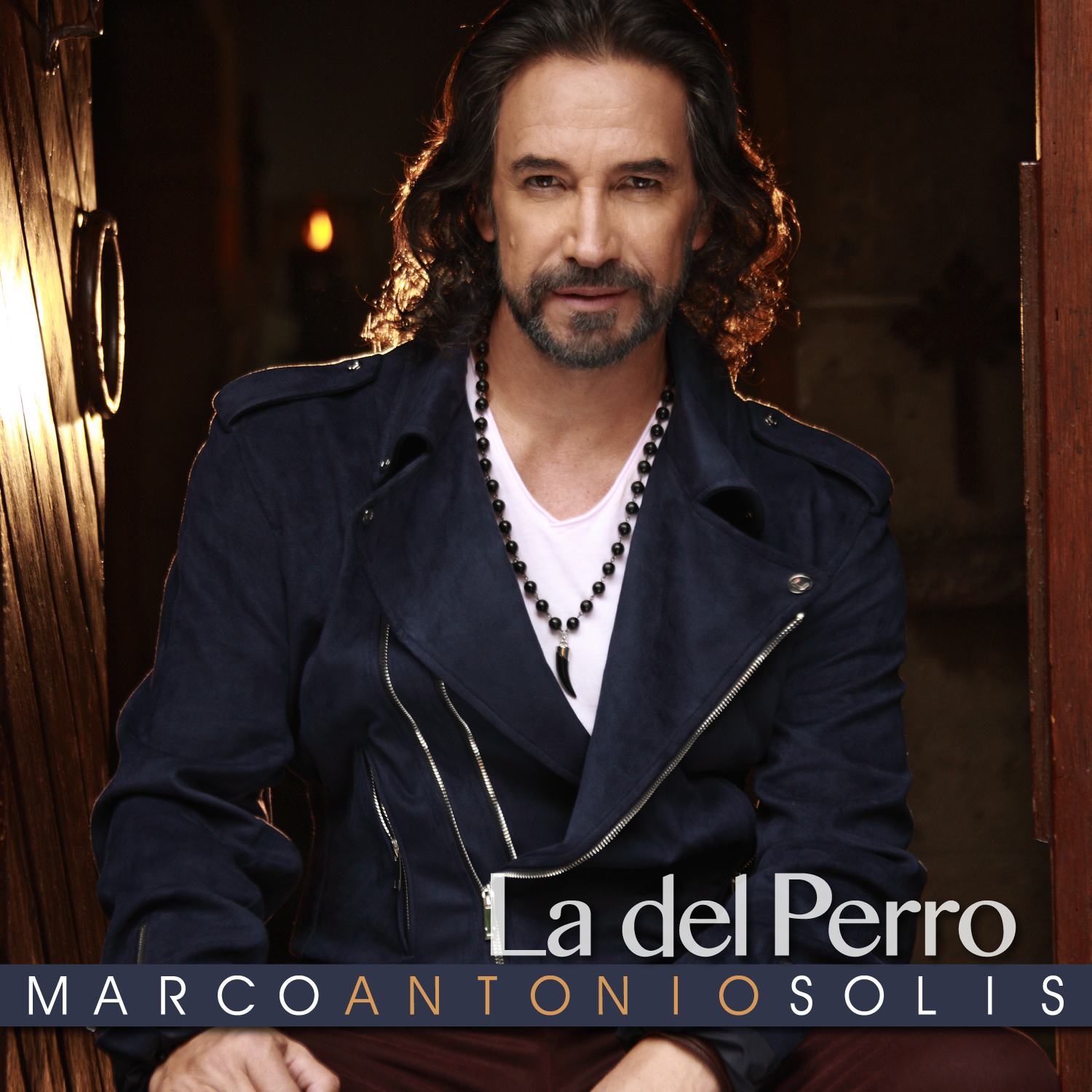 Marco Antonio Solís Lanza 2 Nuevos Sencillos: "La del Perro" y "Estaré Contigo" - ¡Ya Disponibles en iTunes!