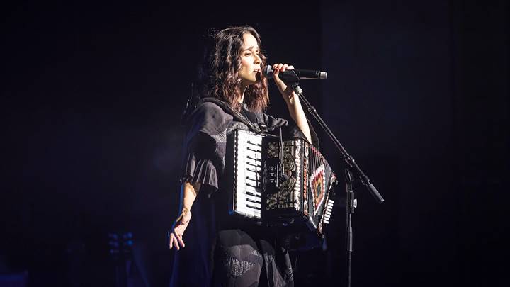 JULIETA VENEGAS CAUTIVA EN SUS DOS CONCIERTOS EN EL TEATRO ESPERANZA IRIS DE LA CIUDAD DE MEXICO