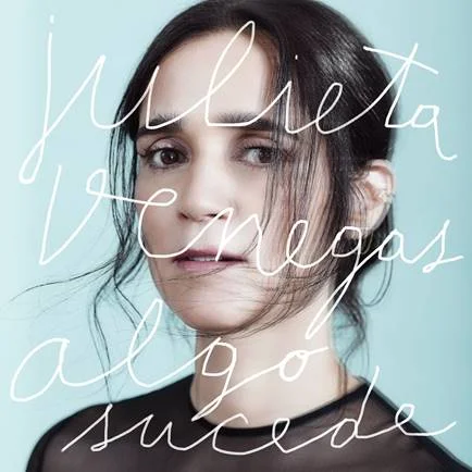 JULIETA VENEGAS PARTICIPA EN GALA DE ROBERTO CARLOS Y EN LOS PREMIOS LATIN GRAMMY®
