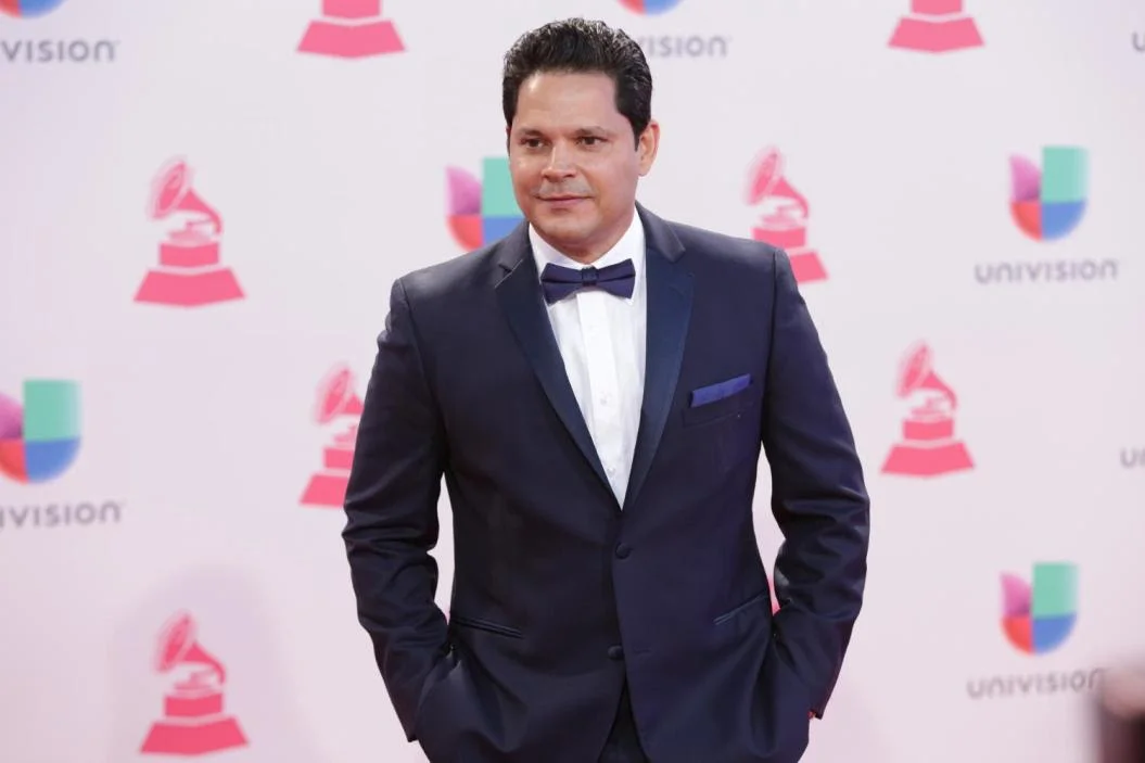 REY RUIZ conquista Las Vegas con su álbum nominando al Latin GRAMMY "Estaciones"