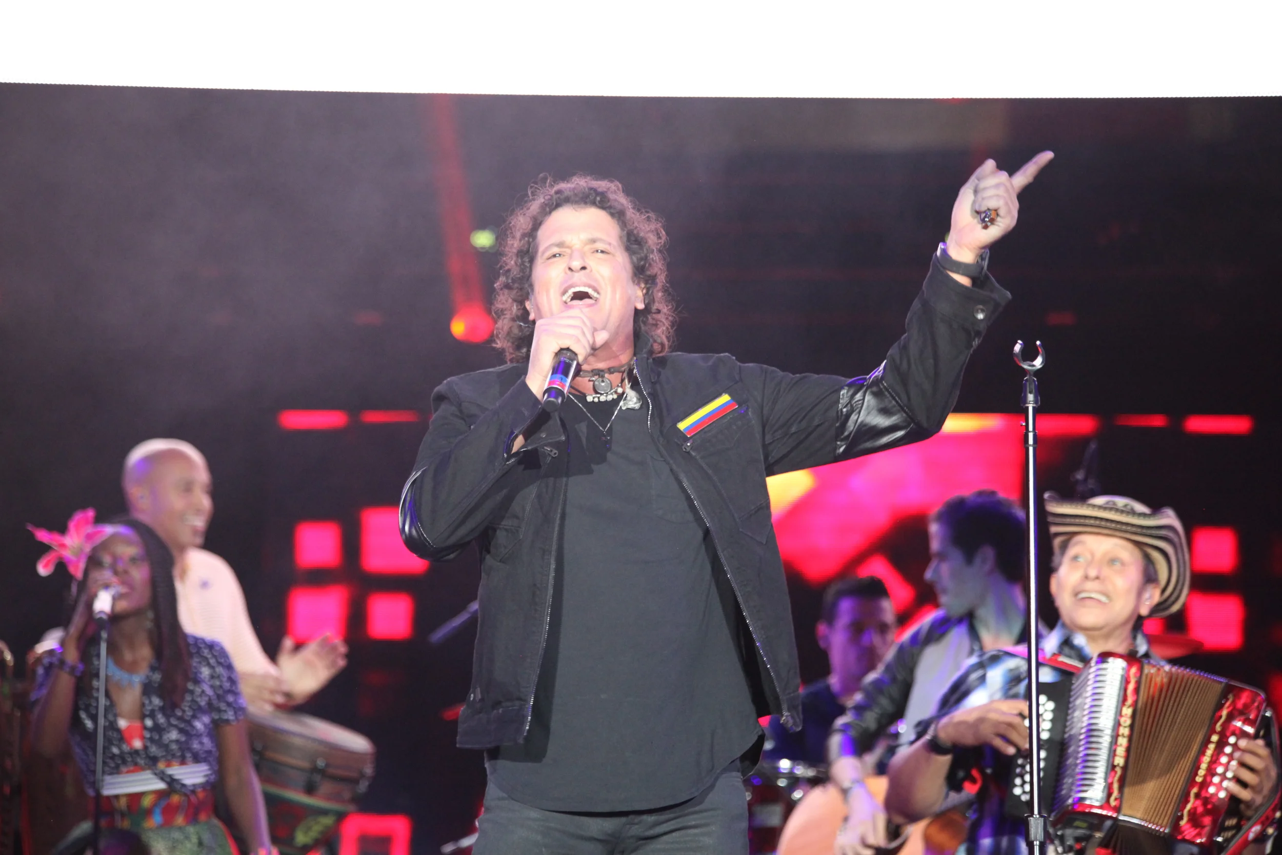 GSPL - Carlos Vives Pwerformance 2.JPG