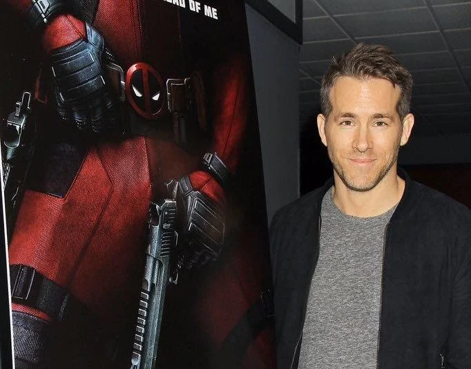 Ryan Reynolds sorprende a fans