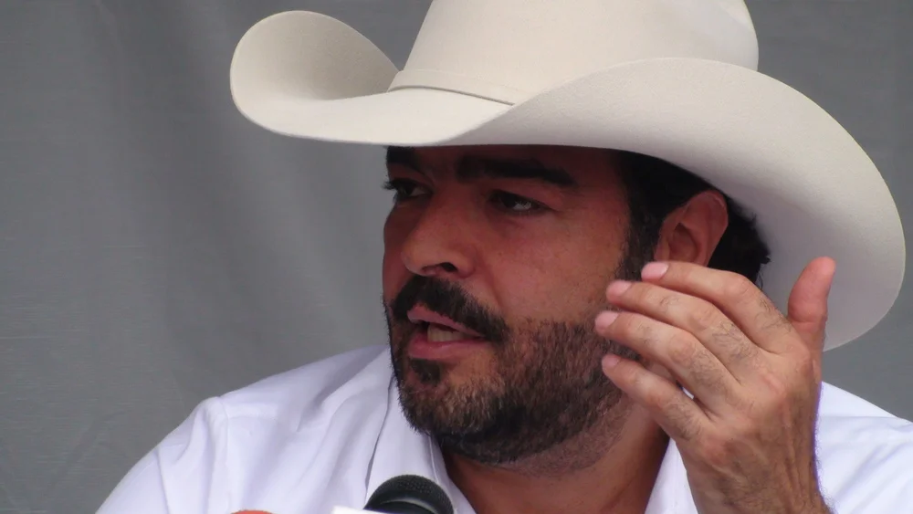 Pablo Montero aclara video en el que aparentemente cita a mujeres para cuchi cuchi