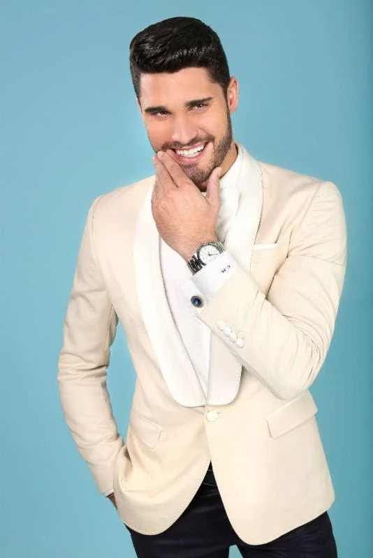 Louis Amanti Canta Contra el Cáncer