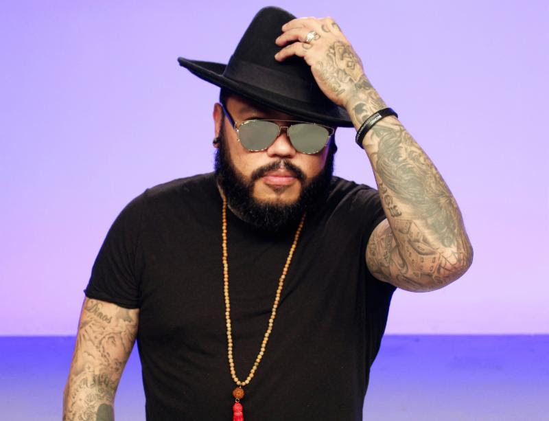 AB Quintanilla Signs With DEL Records