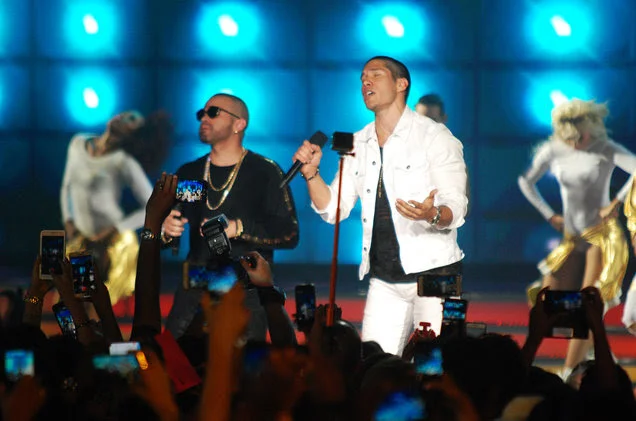  CHINO Y NACHO ganadores de dos premios 'Heat Latin Music Awards' de HTV