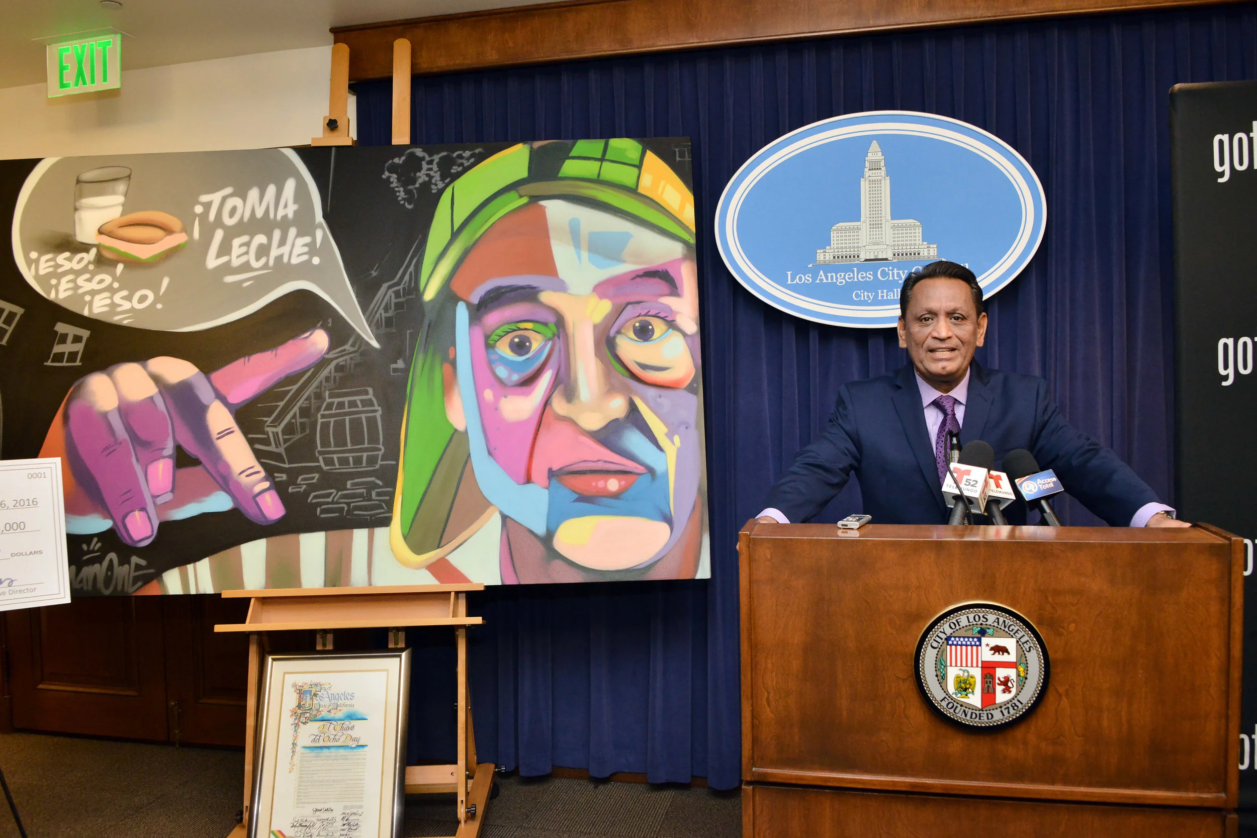 Toma Leche Anuncia El Día de El Chavo del Ocho en la Alcaldía de Los Angeles 