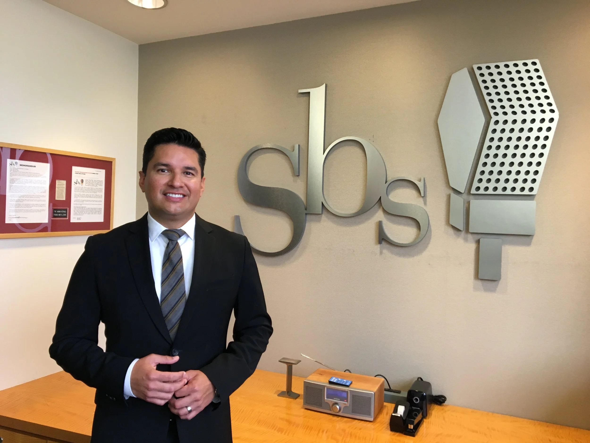 CHRIS CARRILLO NOMBRADO VICEPRESIDENTE Y  GERENTE GENERAL DE SBS RADIO, LOS ANGELES