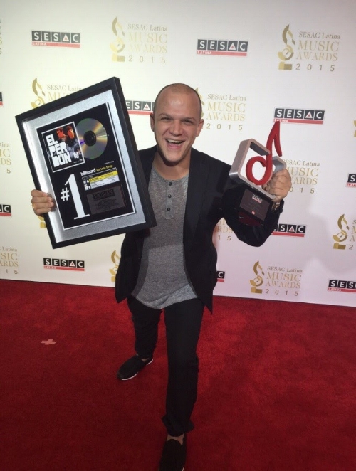 Premios Sesac 2015 / El Perdón #1