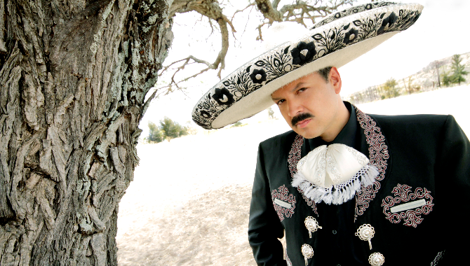 Pepe Aguilar en The Forum el 28 de Oct. 