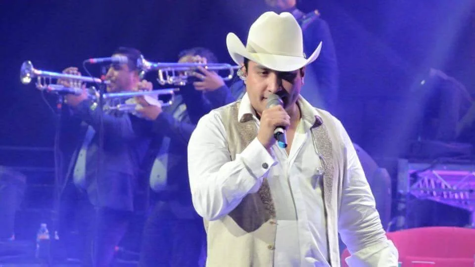 Concierto de Julion Alvarez en el Honda de Anaheim
