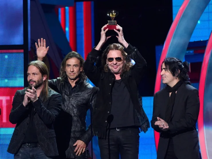 NOMINAN A MANA A LOS iHeartRadio Music Awards