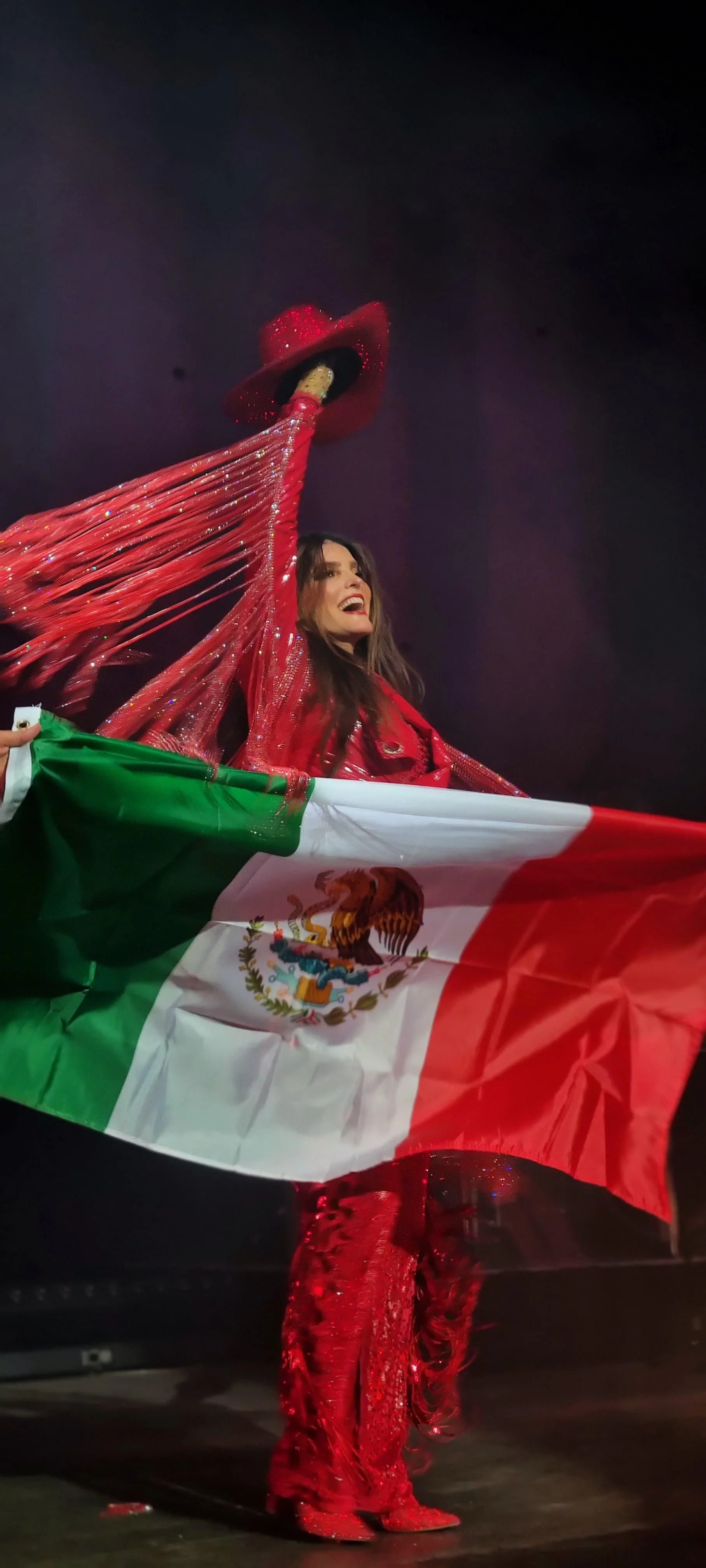 Ana Bárbara cumple un sueño en Las Vegas y Continúa con éxito el Reina Grupera Tour 2024