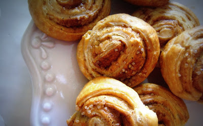 mini cinnamon rolls.jpg