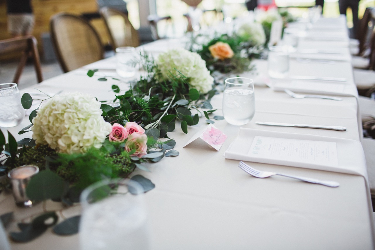 Head Table Garland Effect