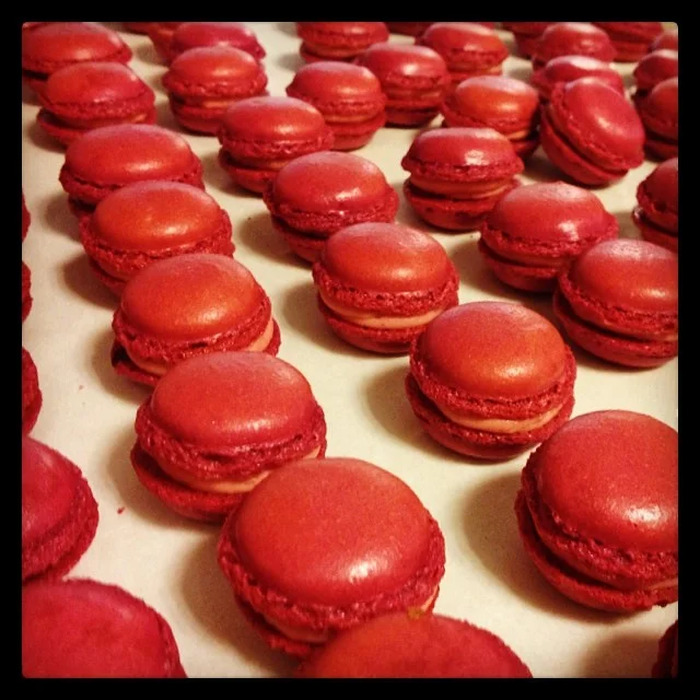 Ever-tempting beetroot macarons—and I don't even normally like beets! From Rodrigo de la Calle's Instagram .