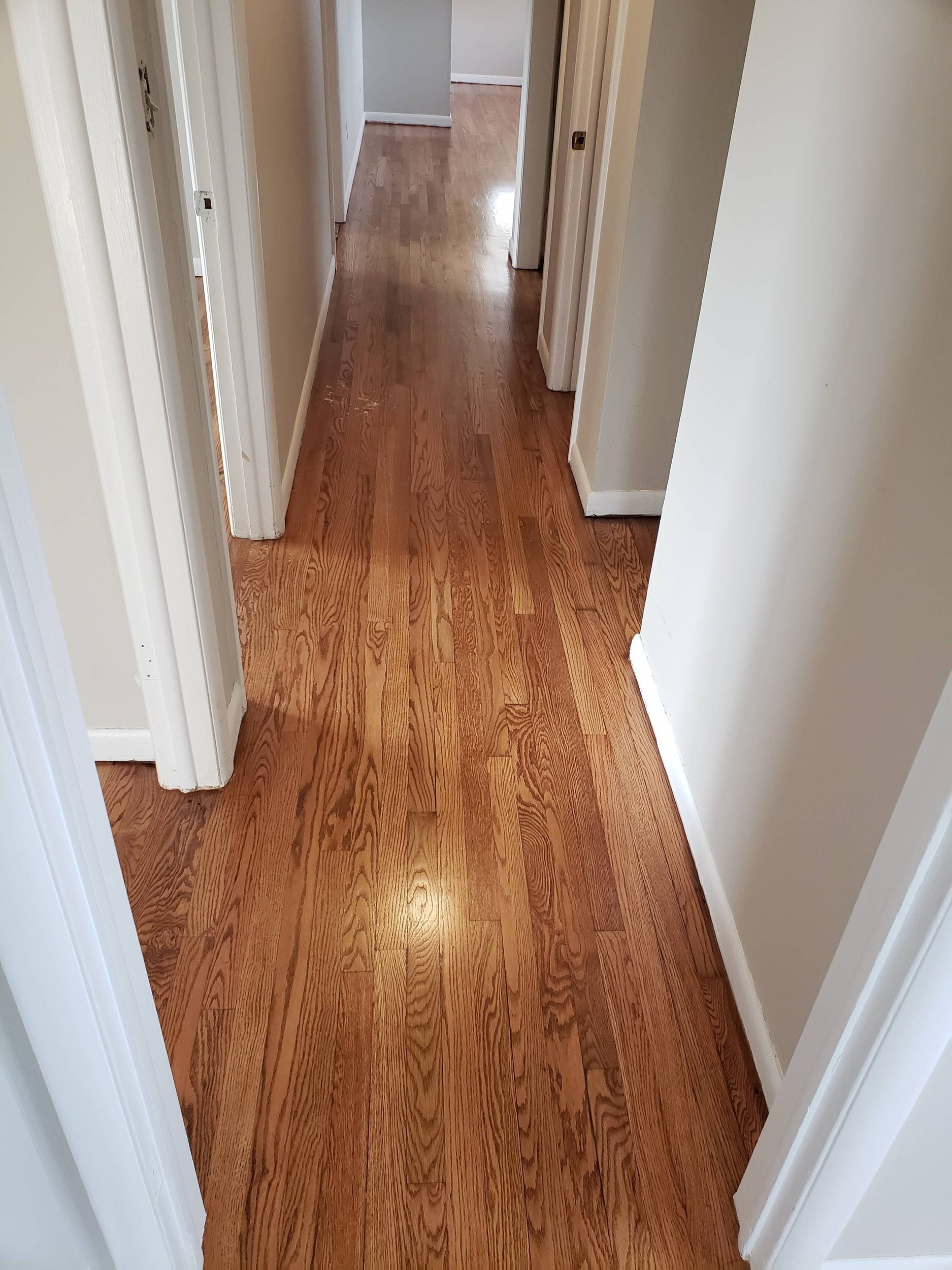 Staining and filling a wooden floor : r/oddlysatisfying