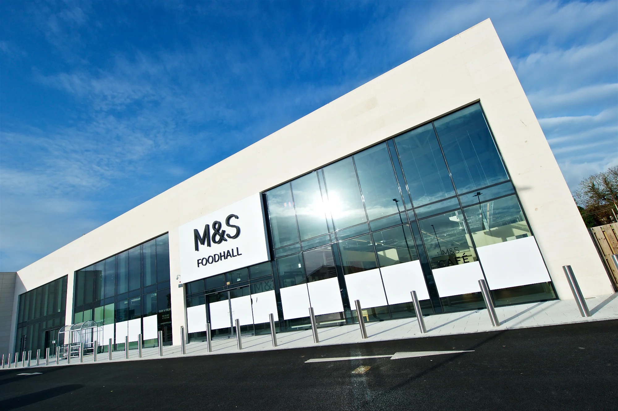 002a M&S Alphamech.jpg