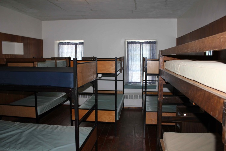Main Lodge - Dorm Room