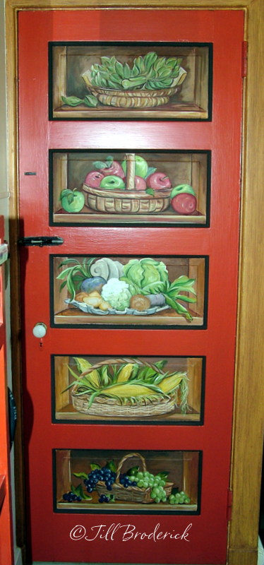 HAND PAINTED DETAIL ON PANTRY DOOR