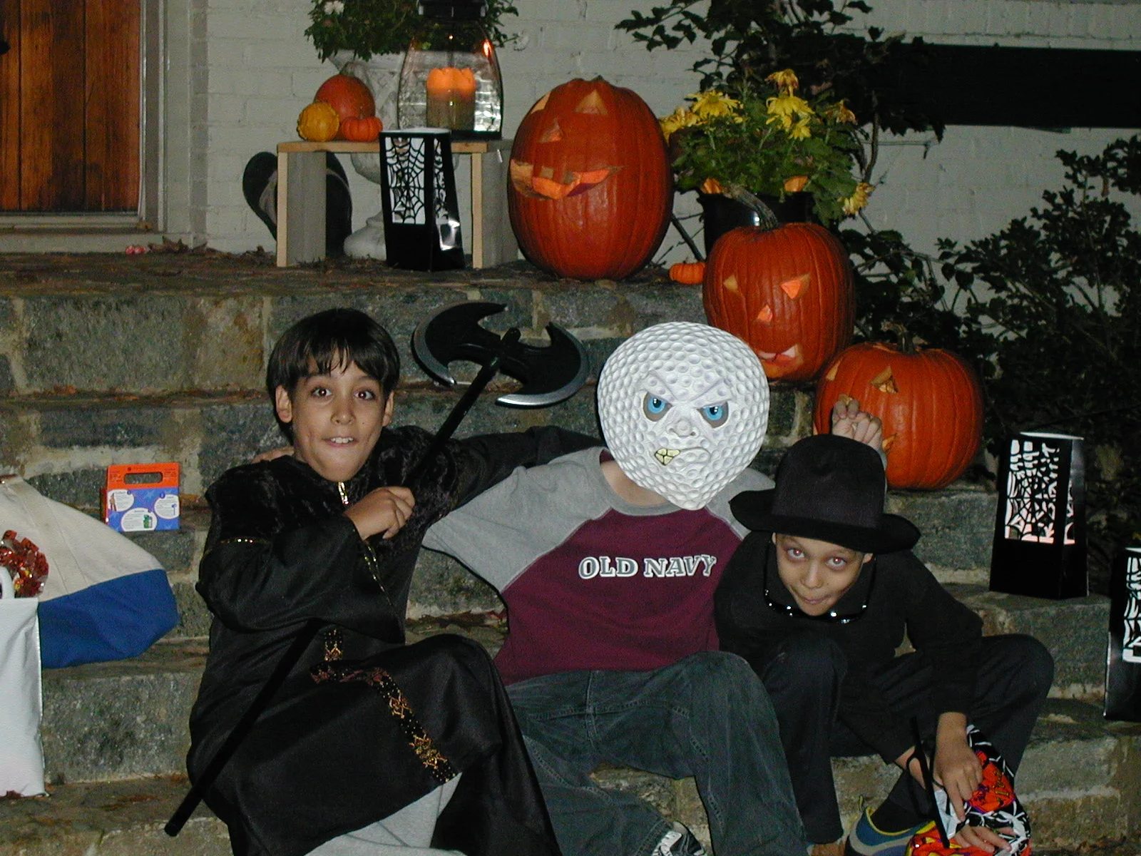 10.31.2003 Halloween and November Christmas Card 025.jpg