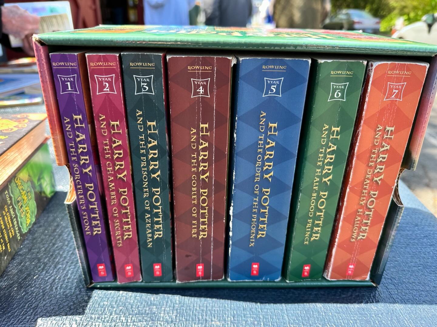 Another complete Harry Potter set ready to find a new home! #recycle #books #books4everyonect #keepbooksoutoflandfills