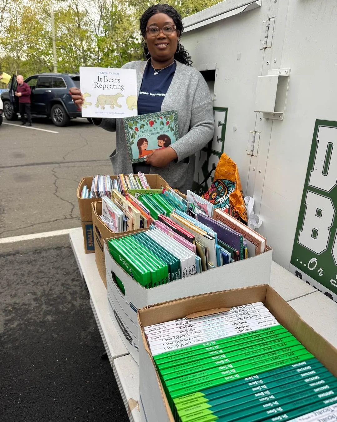 Bravo to Elaina Hunte of Second Chance Volunteers who picked up books for incarcerated moms at the York Correctional Institute to read to their children
 on video for Mother&rsquo;s Day. The book is then sent home as a gift to the child.  #mothersday
