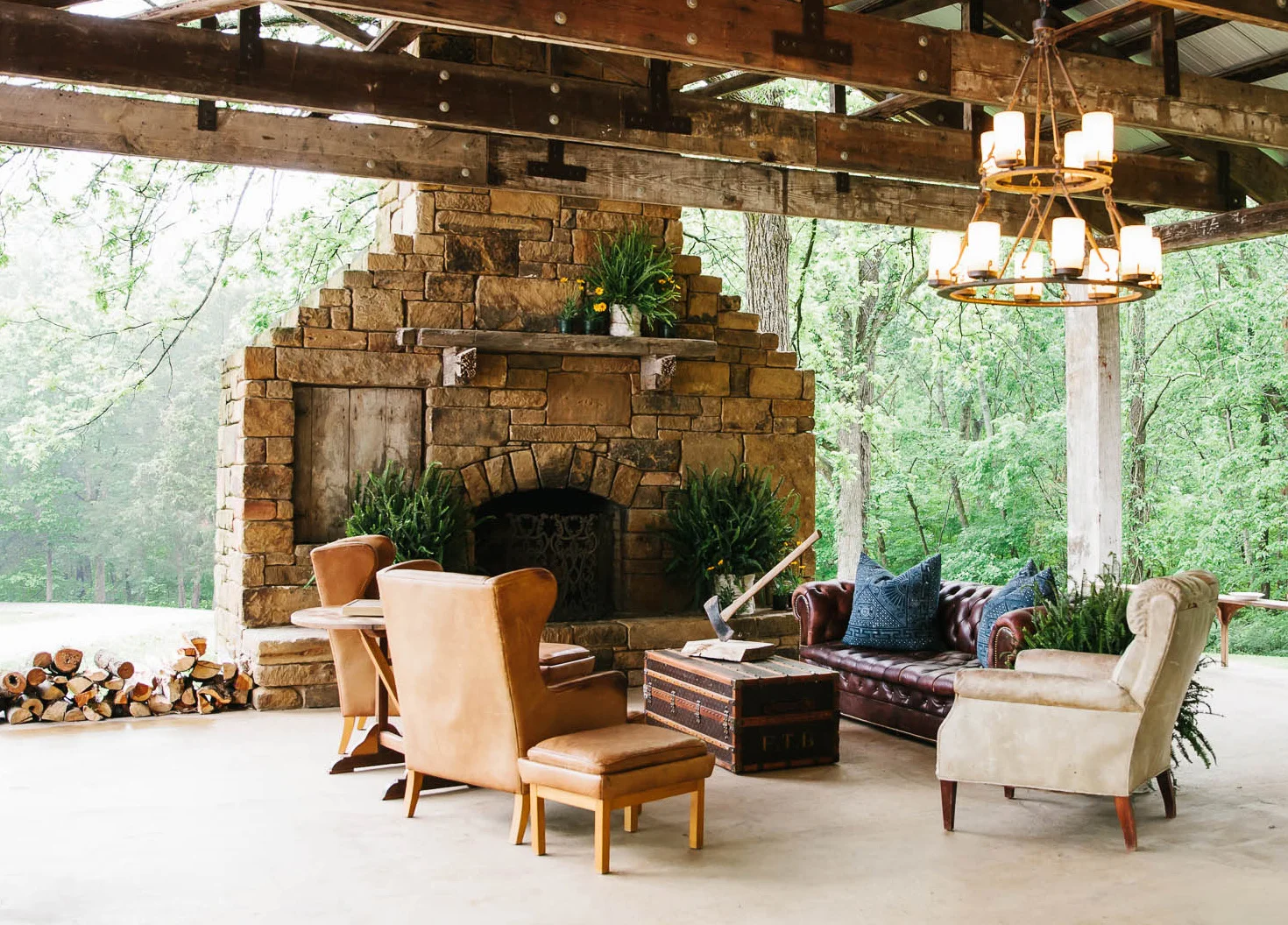 Sometimes, you just need someone to come in and make it look good before your guests arrive.