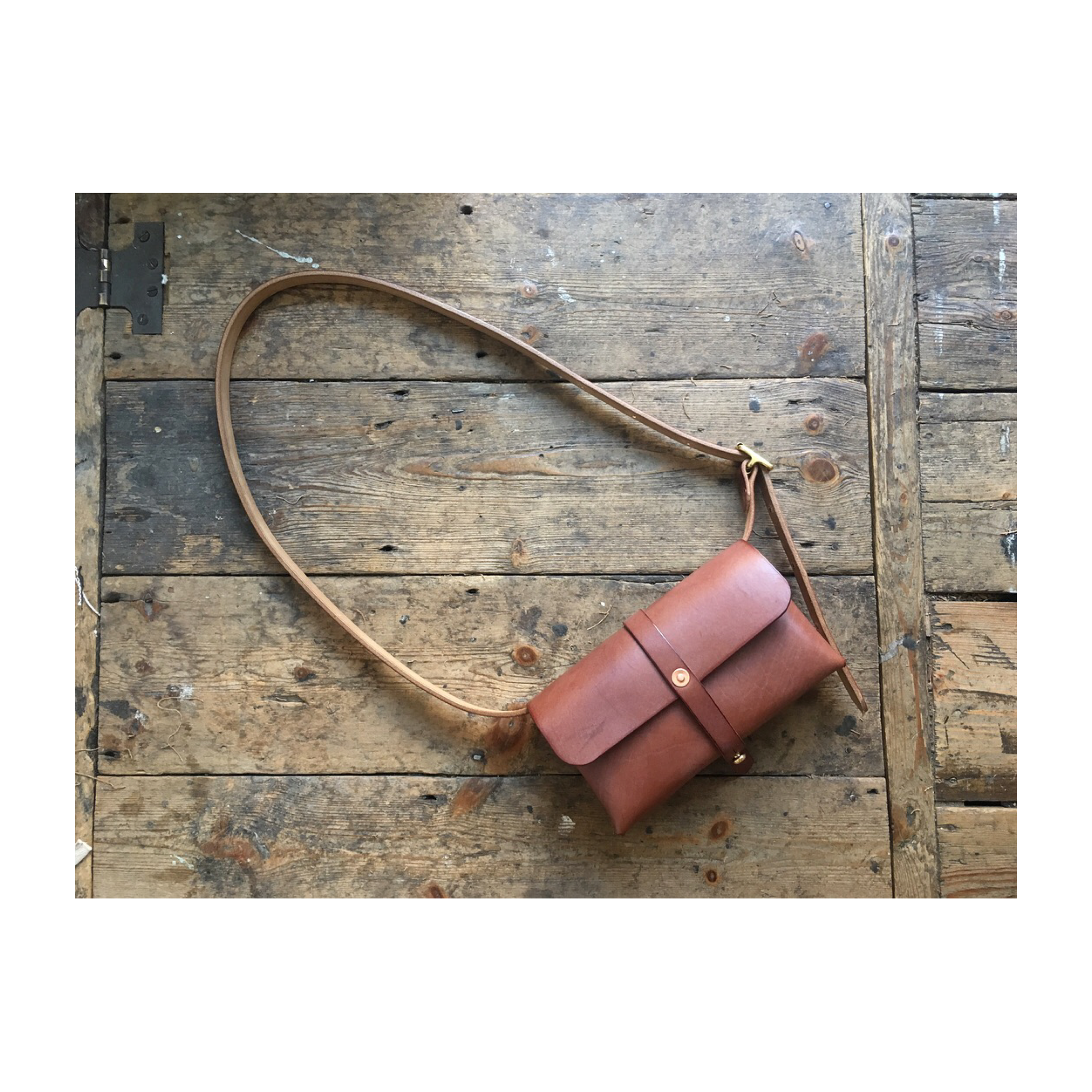 9EFF9476-7D51-4FC4-ABD5-34CFB6FCA912