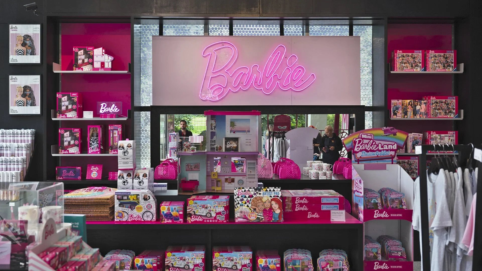 DM_Barbie_Shosp+2.jpg.webp