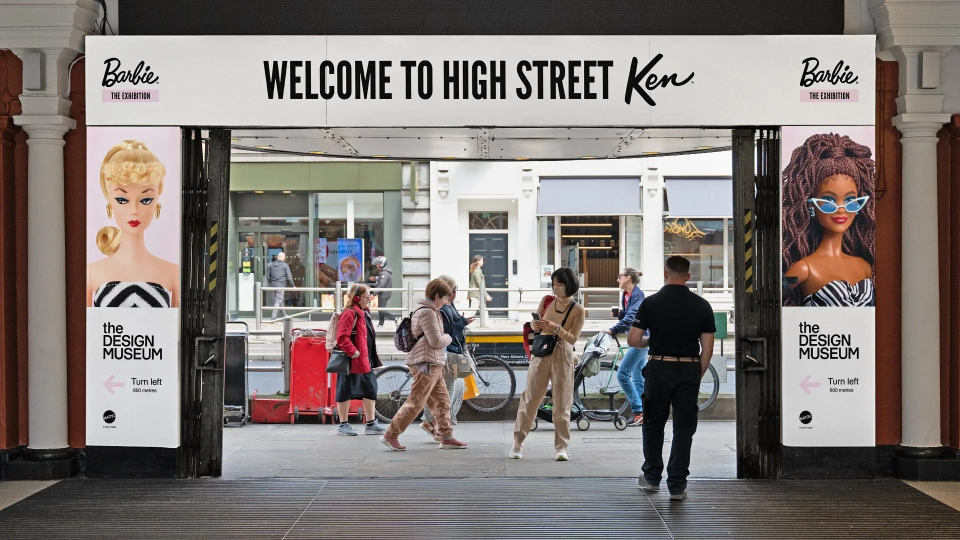 DM_Barbie_High+Street+Ken_Arch.jpg.webp