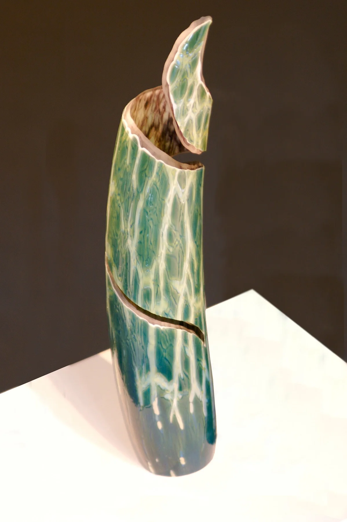 CERULEAN GREEN UNDERTOW