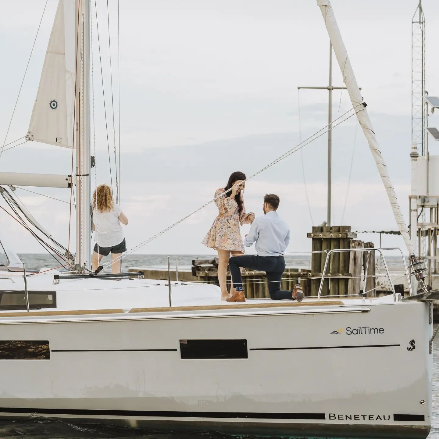 Sunset proposals on the lake.👌
.⁠
.⁠
.⁠
.⁠
#destinationweddingphotographer #loveauthentic #dirtybootsandmessyhair #adventurouscouples #junebugweddings #loveauthentic #theknot #weddingblog #neworleanswedding #weddingceremony #weddingday #weddingdetai