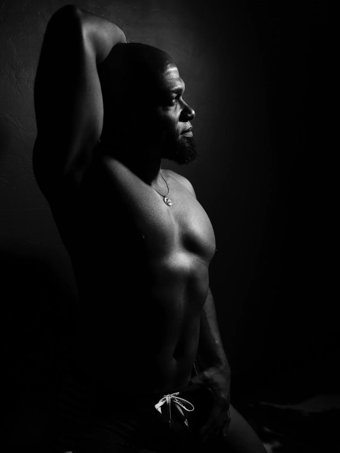 Some men’s bodyscape art to remind you that YES, we’re Arizona’s most inclusive boudoir studio—and proud of it!
Whether you come in solo, as a couple, a throuple, or anything in between, you’re welcomed here exactly as