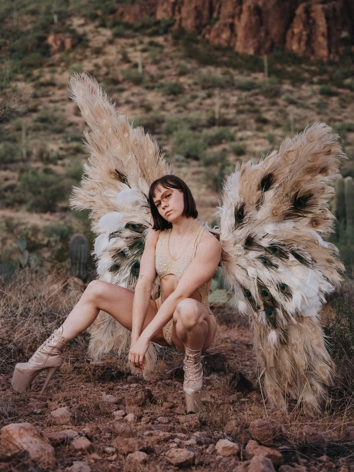 You won't believe me when I say this BUT...These are just 4 of 10 sets of wings we have available for your session 😲✨

Whether you're looking to embody your inner badass with our scarlet red wings, or get in touch with your divine feminine energy in