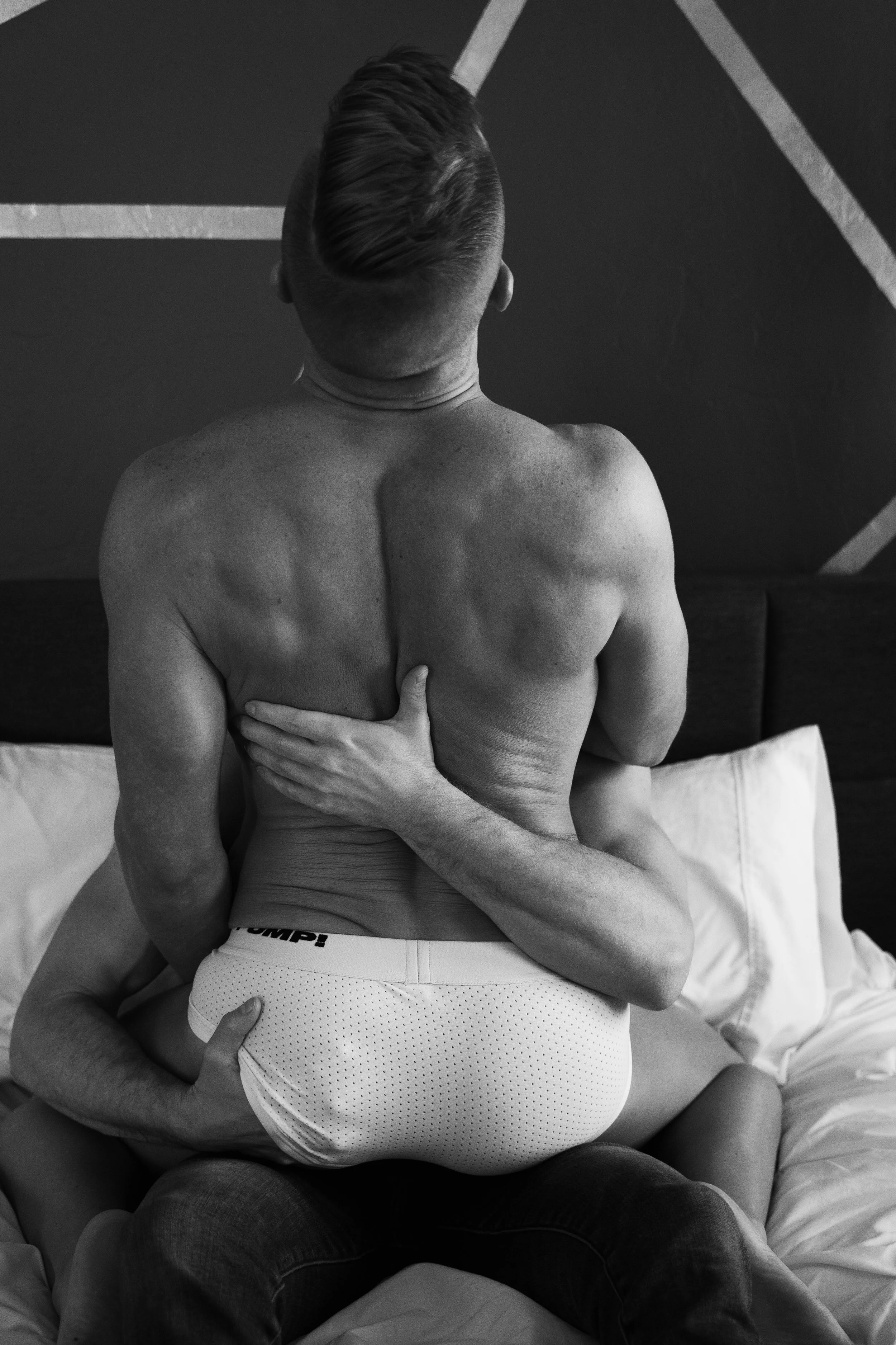 couples-boudoir-tucson-bw-detail-hands-bodies-04.jpg