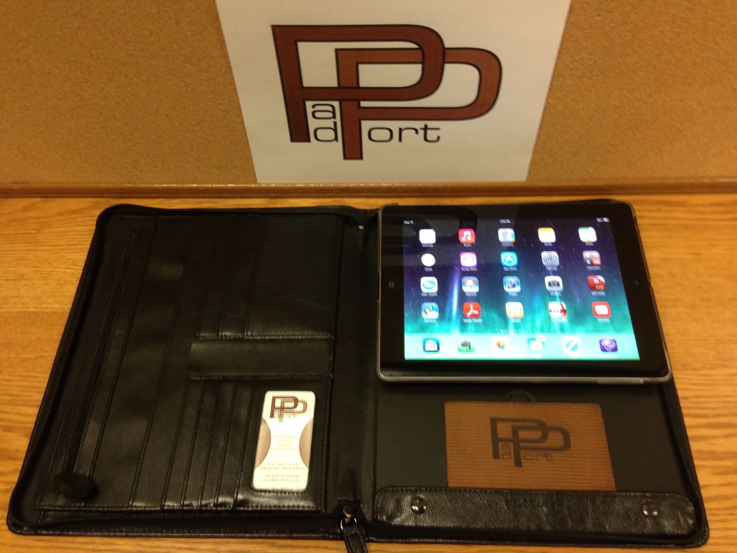 Inside view of our new portfolio that accommodates the Padstand case.