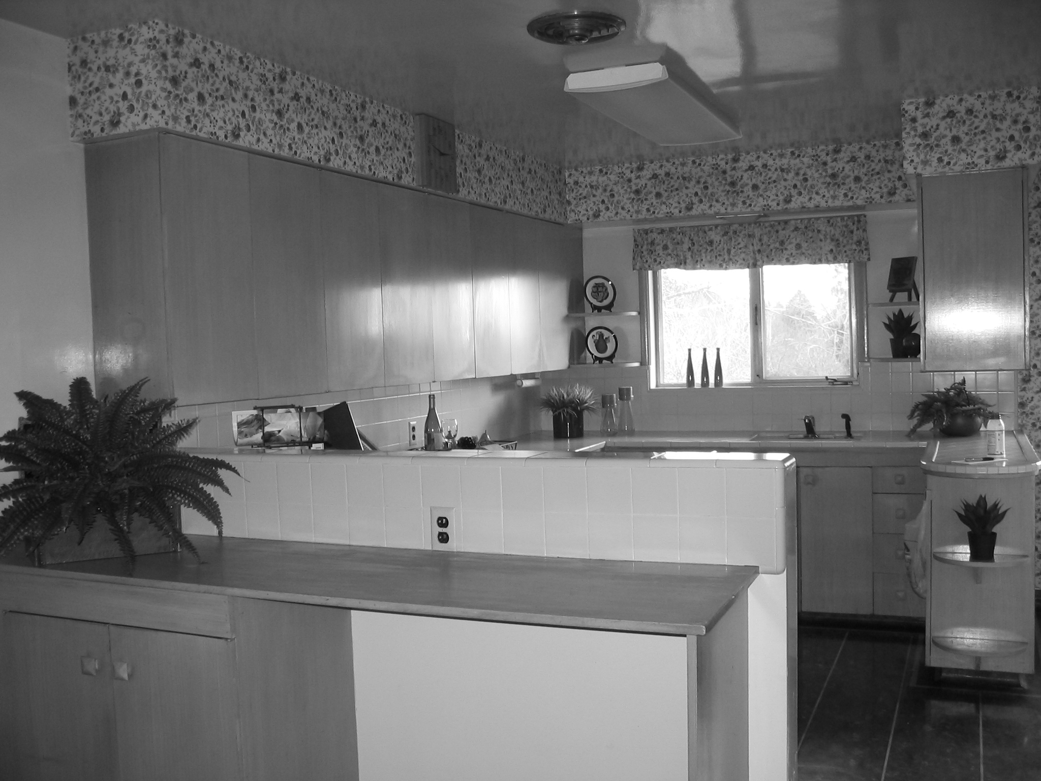 kitchen - before