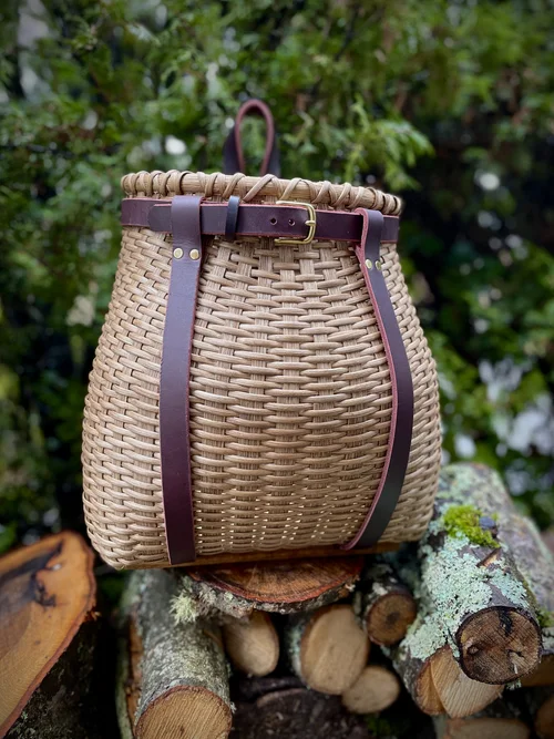 diy basketry gathering backpack leather straps Pack Basket, Basket Backpack, Adirondack Style Hunting, Trapping, Guiding Woven Basket Pack with Basketry - Making a backpack
