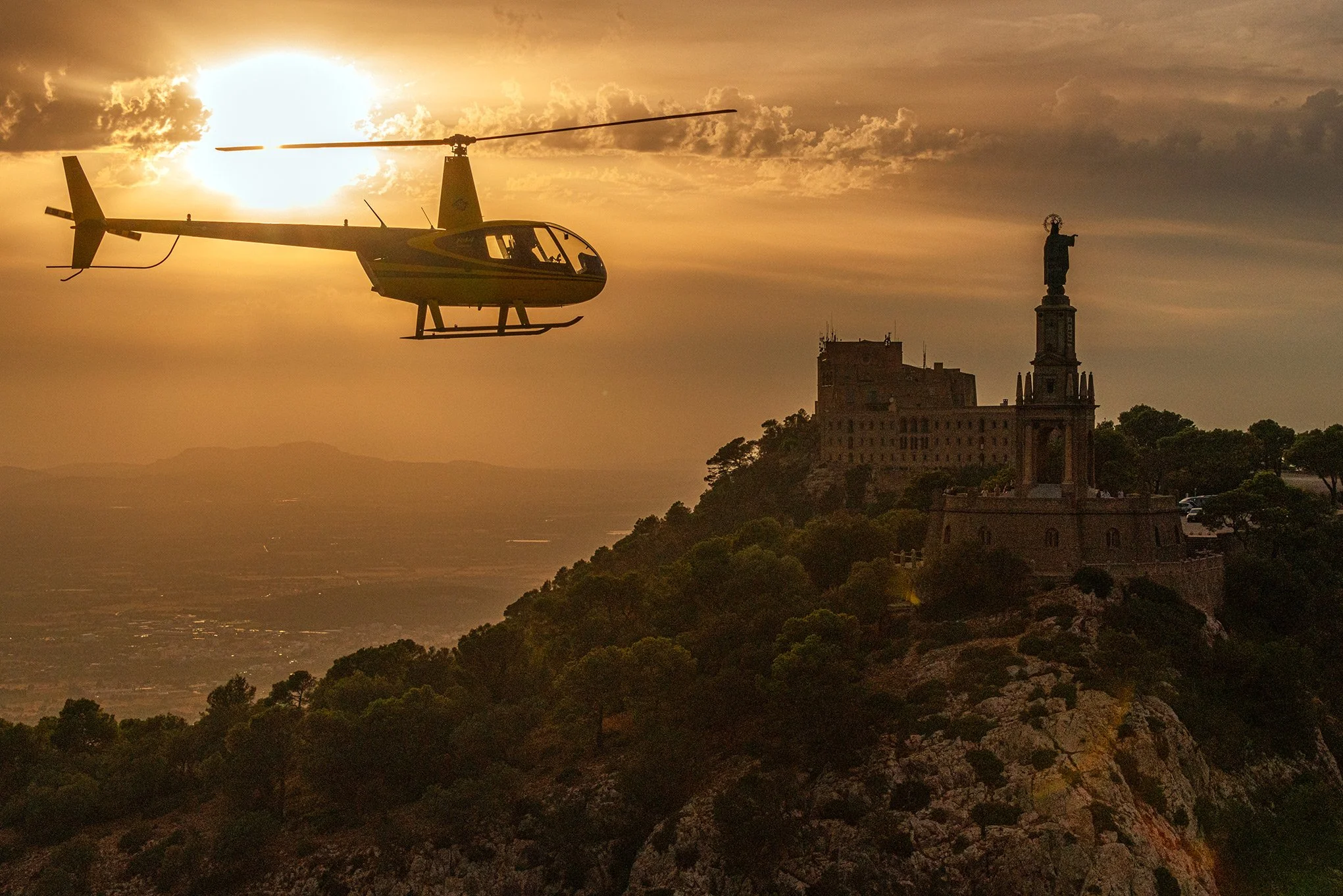 Robinson R44, Mallorca, Spain
