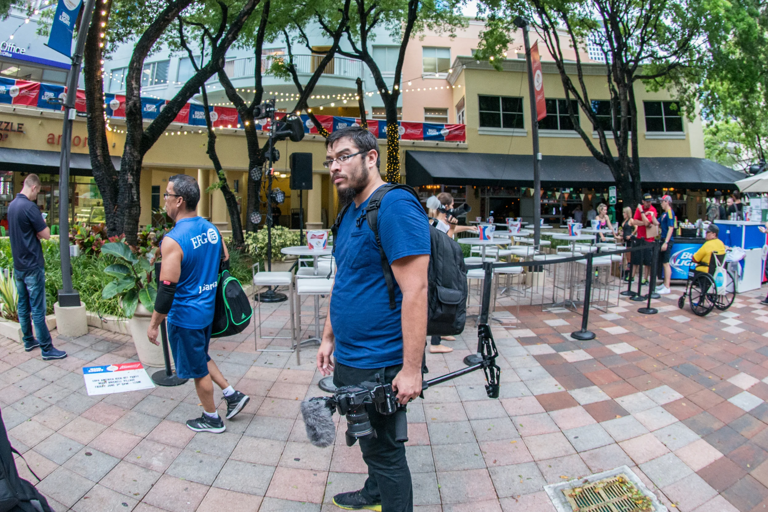 Rain or shine its the shot that counts Photography by Speedy Productions