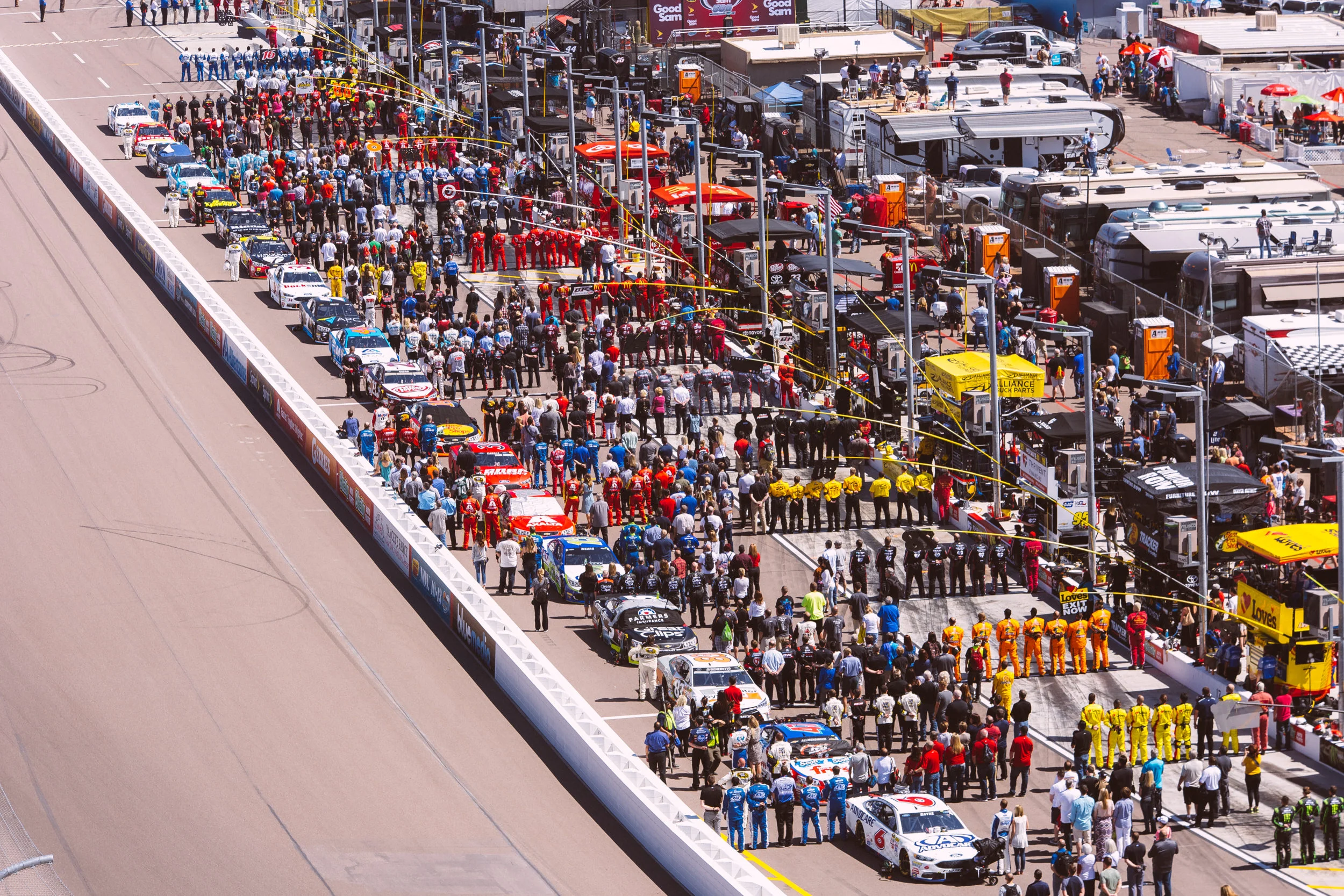 NASCAR-Phoenix-Raceway-Good-Sam-500-March-2016-5.jpg