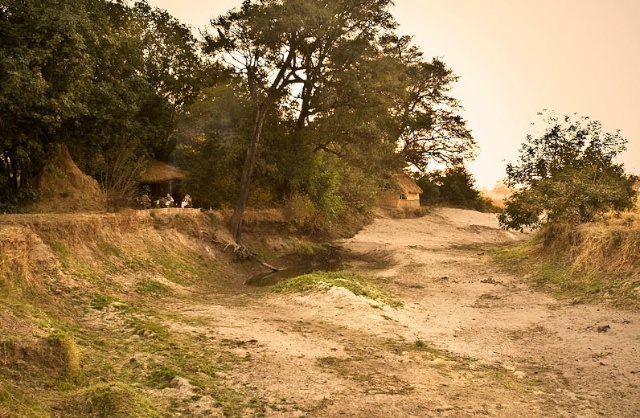 Primal-Pathways-Luangwa-Walking-Safari-Chik-River.jpg